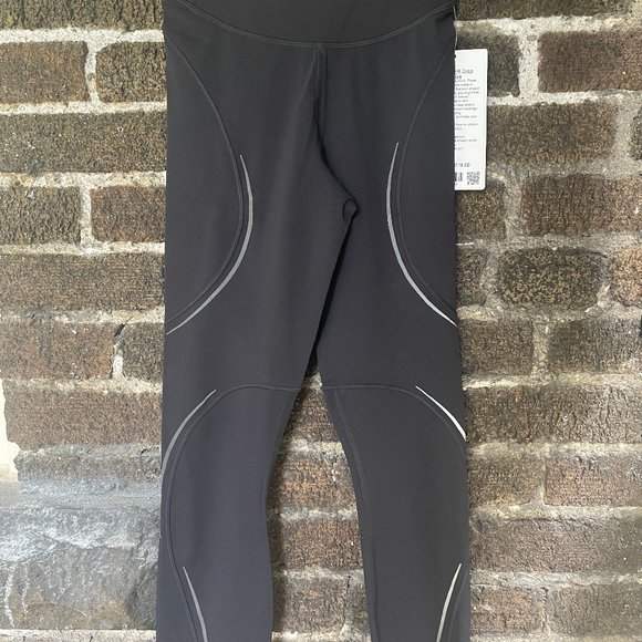 NWT Lululemon Reflective Crop Pants 23" - High Visibility Black, Size US 2 - Picture 3 of 7
